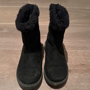 Old Navy Faux Fur Winter Boots Size 13 Toddler